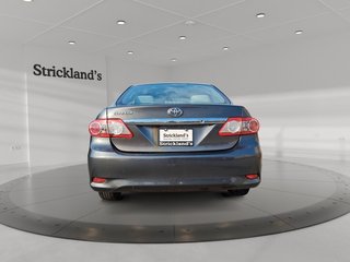 2011 Toyota Corolla 4-door Sedan CE 4A in Stratford, Ontario - 3 - w320h240px