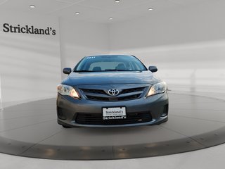 2011 Toyota Corolla 4-door Sedan CE 4A in Stratford, Ontario - 2 - w320h240px