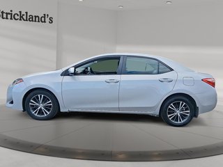 2019 Toyota Corolla 4-door Sedan LE CVTi-S in Stratford, Ontario - 5 - w320h240px