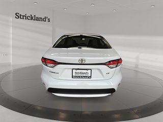 2020 Toyota Corolla 4-door Sedan LE CVT in Stratford, Ontario - 3 - w320h240px