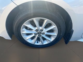 2021 Toyota Corolla LE CVT in Stratford, Ontario - 6 - w320h240px