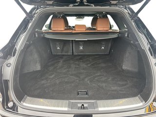 2025 Toyota Crown Signia Limited in Stratford, Ontario - 6 - w320h240px