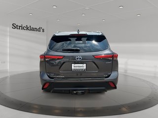 2021 Toyota Highlander hybrid XLE AWD in Stratford, Ontario - 3 - w320h240px