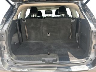 2021 Toyota Highlander hybrid XLE AWD in Stratford, Ontario - 6 - w320h240px