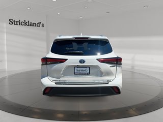 2021 Toyota Highlander hybrid XLE AWD in Stratford, Ontario - 3 - w320h240px