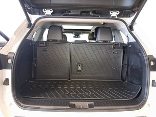 2025 Toyota Highlander Hybrid Limited AWD in Stratford, Ontario - 5 - w320h240px