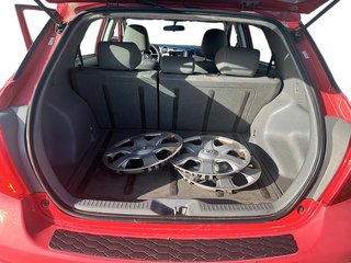 2010 Toyota Matrix FWD 5M in Stratford, Ontario - 6 - w320h240px