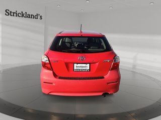 2010 Toyota Matrix FWD 5M in Stratford, Ontario - 3 - w320h240px