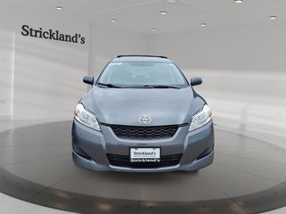 2010 Toyota Matrix FWD 4A in Stratford, Ontario - 2 - w320h240px