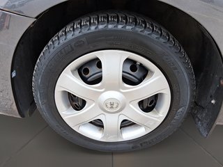 2010 Toyota Matrix FWD 4A in Stratford, Ontario - 6 - w320h240px