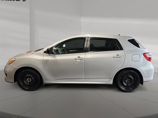 2014 Toyota Matrix 4A in Stratford, Ontario - 5 - w320h240px