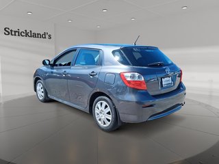 2014 Toyota Matrix 5M in Stratford, Ontario - 4 - w320h240px