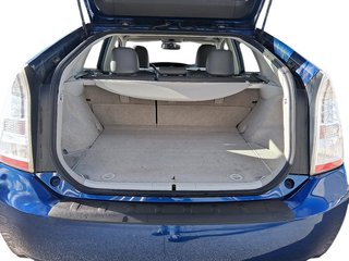 2011 Toyota Prius 5-door Liftback CVT in Stratford, Ontario - 6 - w320h240px