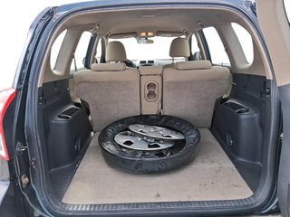 2010 Toyota RAV4 Base 4A in Stratford, Ontario - 6 - w320h240px