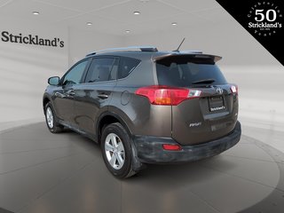 2014  RAV4 FWD XLE in Stratford, Ontario - 4 - w320h240px