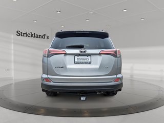 2018 Toyota RAV4 FWD LE in Stratford, Ontario - 3 - w320h240px
