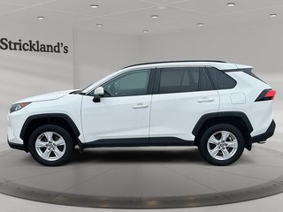 2021 Toyota RAV4 XLE AWD in Stratford, Ontario - 5 - w320h240px