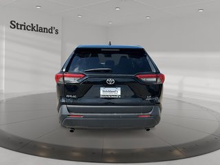 2022 Toyota RAV4 LE AWD in Stratford, Ontario - 3 - w320h240px