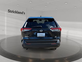 2022 Toyota RAV4 LE AWD in Stratford, Ontario - 3 - w320h240px