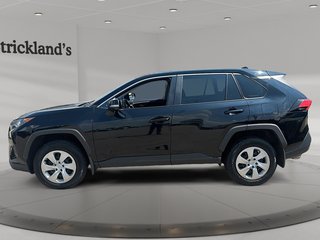 2022 Toyota RAV4 LE AWD in Stratford, Ontario - 5 - w320h240px