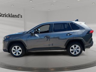 2022 Toyota RAV4 LE AWD in Stratford, Ontario - 5 - w320h240px