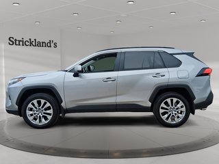 2025 Toyota RAV4 XLE AWD in Stratford, Ontario - 5 - w320h240px
