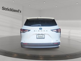 2024 Toyota Sienna Hybrid Sienna LE AWD 8-Pass in Stratford, Ontario - 3 - w320h240px