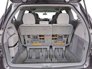 2014 Toyota Sienna 7-Pass V6 6A in Stratford, Ontario - 6 - w320h240px