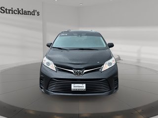 2018 Toyota Sienna LE 8-Passenger V6 in Stratford, Ontario - 2 - w320h240px