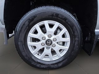 2025 Toyota Tacoma 4X4 Tacoma Double Cab AT in Stratford, Ontario - 6 - w320h240px