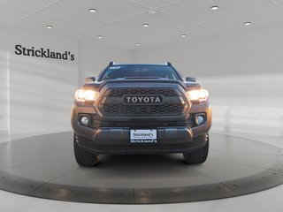 2017 Toyota Tacoma 4x4 Double Cab V6 SR5 6A in Stratford, Ontario - 2 - w320h240px