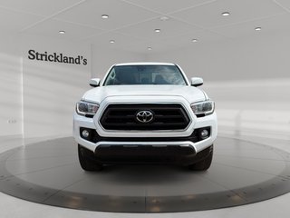 2020  Tacoma 4x4 Double Cab Regular Bed V6 6A in Stratford, Ontario - 2 - w320h240px