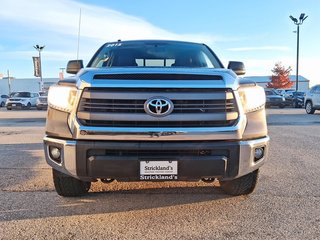 2015 Toyota Tundra 4x4 CrewMax SR5 5.7 6A in Stratford, Ontario - 2 - w320h240px