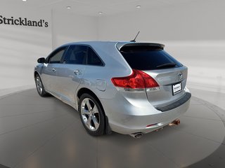 2011 Toyota Venza V6 AWD 6A in Stratford, Ontario - 4 - w320h240px
