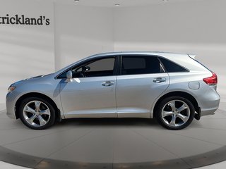 2011 Toyota Venza V6 AWD 6A in Stratford, Ontario - 5 - w320h240px