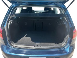 2016 Volkswagen Golf 5-Dr 1.8T Comfortline 6sp at w/Tip in Stratford, Ontario - 6 - w320h240px