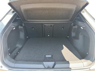 2023 Volkswagen ID.4 Pro AWD in Stratford, Ontario - 6 - w320h240px