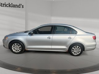 2011 Volkswagen Jetta Comfortline 2.0 6sp at w/Tip in Stratford, Ontario - 5 - w320h240px