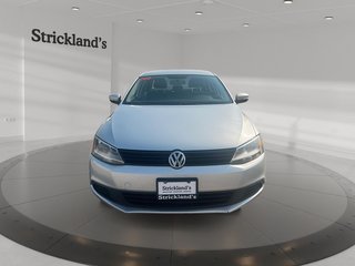 2011 Volkswagen Jetta Comfortline 2.0 6sp at w/Tip in Stratford, Ontario - 2 - w320h240px
