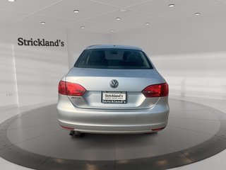 2011 Volkswagen Jetta Comfortline 2.0 6sp at w/Tip in Stratford, Ontario - 3 - w320h240px