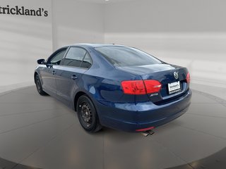 2013 Volkswagen Jetta Comfortline 2.0 6sp at w/Tip in Stratford, Ontario - 4 - w320h240px