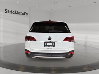 2024 Volkswagen Taos Comfortline 1.5T 8sp w/ Tip FWD in Stratford, Ontario - 3 - w320h240px