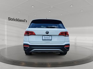 2024 Volkswagen Taos Comfortline 1.5T 8sp w/ Tip FWD in Stratford, Ontario - 3 - w320h240px
