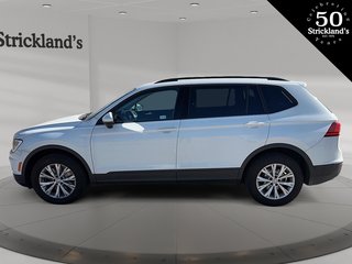 2018  Tiguan Trendline 2.0T 8sp at w/Tip 4M in Stratford, Ontario - 5 - w320h240px