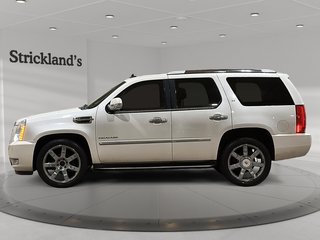 2012 Cadillac Escalade 4WD Hybrid in Brantford, Ontario - 5 - w320h240px