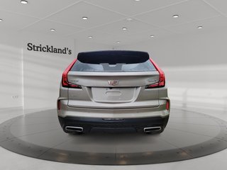 2024 Cadillac XT4 AWD 4dr Premium Luxury in Brantford, Ontario - 3 - w320h240px