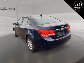 2011  Cruze LS Sedan in Brantford, Ontario - 4 - w320h240px