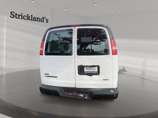 2010 Chevrolet Express 2500 Cargo 2WD 135 WB in Stratford, Ontario - 3 - w320h240px