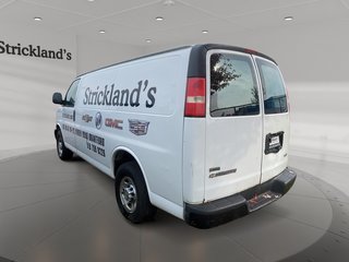 2010 Chevrolet Express 2500 Cargo 2WD 135 WB in Stratford, Ontario - 4 - w320h240px