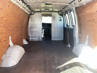 2022 Chevrolet Express Cargo 2500 135 WB 2WD in Brantford, Ontario - 6 - w320h240px